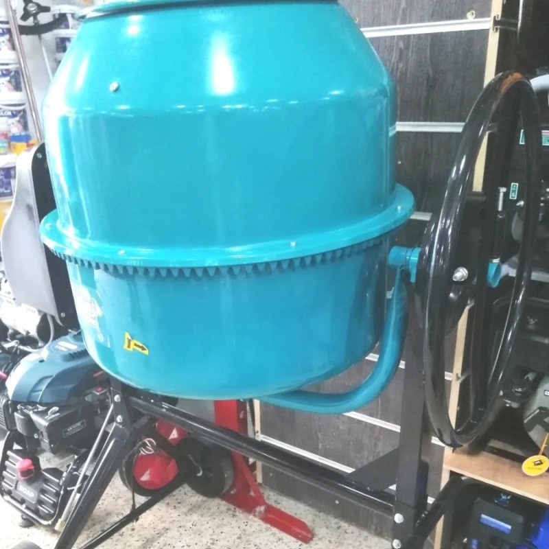 Բետոնխառնիչ 180 լ